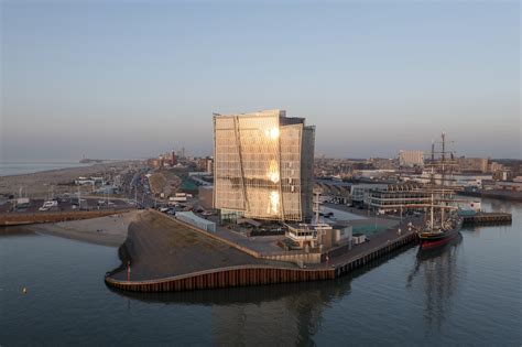 Architecture by the sea: KCAP?s Inntel Hotels Den Haag Marina Beach | Livegreenblog