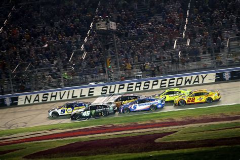 NASCAR betting: $2,700 in bonuses expire tonight