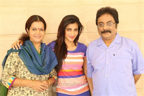 Picture 770168 | Janaki Sabesh, Shruti Hassan, Prathap Pothen in Poojai ...