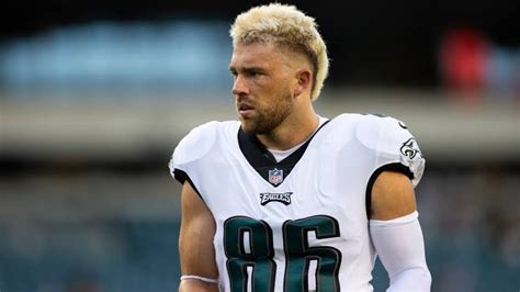 Zach Ertz: Highlights| What happened to| Signing| Net Worth - sportsjone