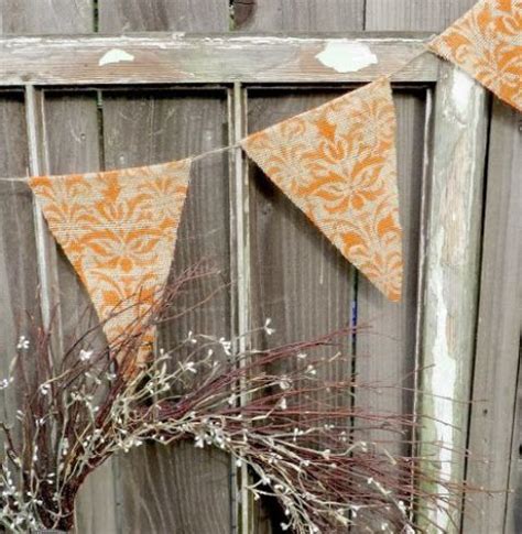 45 Simple And Cool Fall Banners And Garlands - DigsDigs