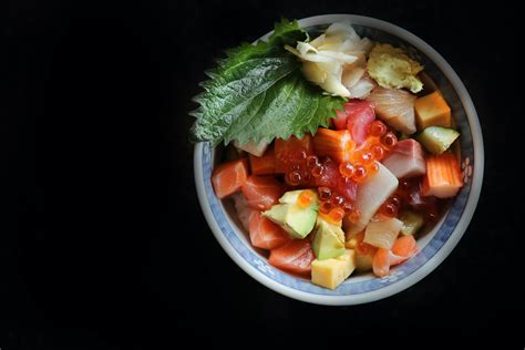 Chirashi Recipe: How to Make Japanese Sushi Bowls - 2022 - MasterClass