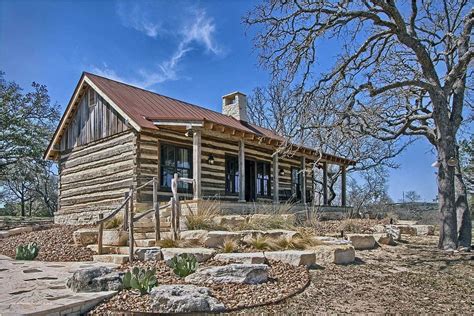 what is chinking log cabin - Google Search | Hill country homes, Rustic ...