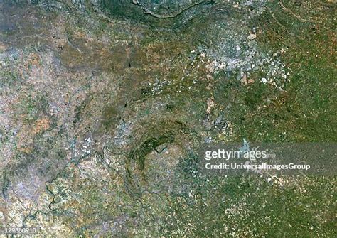 Vredefort Impact Structure Photos and Premium High Res Pictures - Getty ...