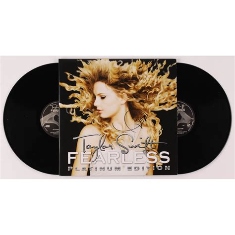 Taylor Swift Signed "Fearless" Vinyl Record Album Cover (JSA COA) | Pristine Auction