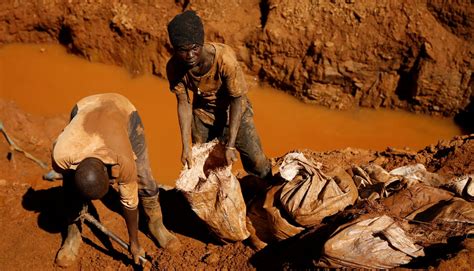 Small scale and artisanal miners call for recognition - BustopTV