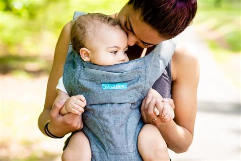 Benefits Of Babywearing For Young New Moms » Read Now!