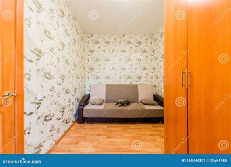 Russia, Moscow- July 25, 2019: Interior Room Apartment. Standard Repair ...