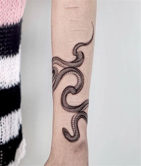 Discover more than 75 milk snake tattoo - in.cdgdbentre