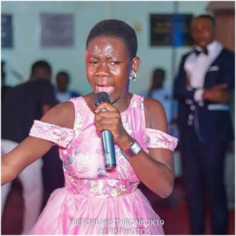 Odehyieba Priscilla – Fight My Enemies For Me Oh Lord (Prayerful Worship Song) - Ghanaclasic