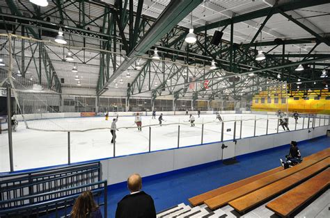 Chelsea Piers Sky Rink | 1600 asa D90 much better than my ol… | Flickr