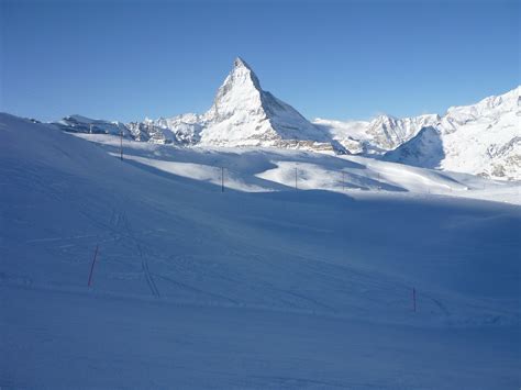 10 Top Ski Resorts in Switzerland - Live the true Swiss spirit!