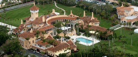 Trump's Mar-a-Lago Thanksgiving Dinner Includes 'Mr. Trump's Wedge ...