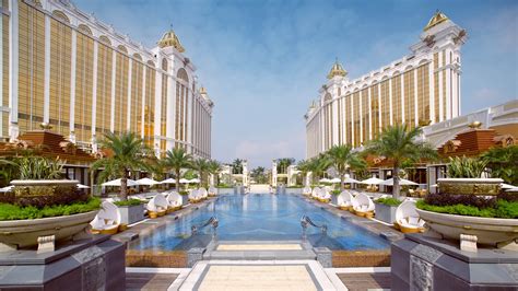 Luxury Hotel With Private Pools | Banyan Tree Macau