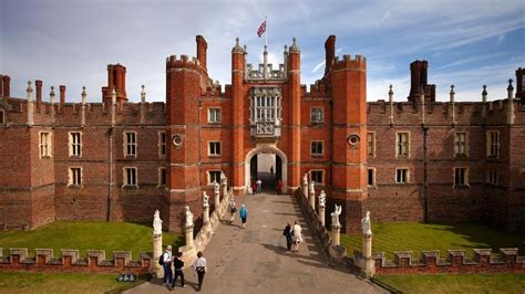 Fit for a King: 10 Interesting Facts and Figures about Hampton Court Palace - Londontopia