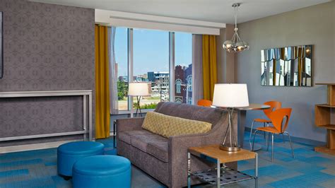 Oklahoma City Accommodations | Aloft Oklahoma City Downtown - Bricktown