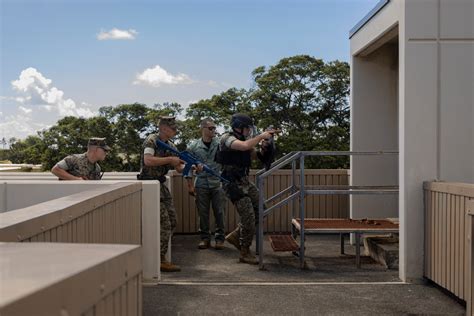 DVIDS - Images - MCBH PMO Active Shooter Training Exercise [Image 10 of 16]