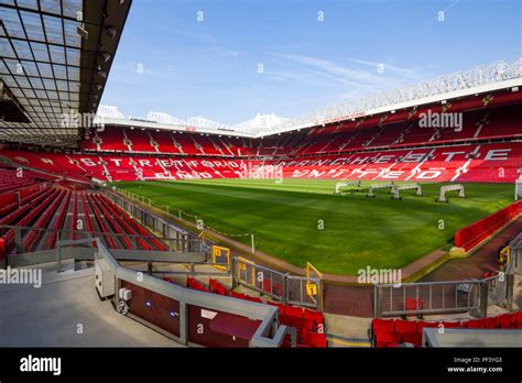 Old trafford soccer stadium manchester hi-res stock photography and ...