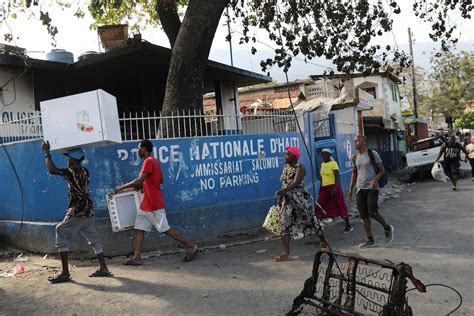 On the desperate streets of Haiti as gangs threaten civil war - March ...