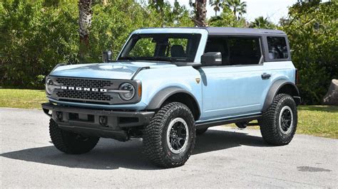 Robins Egg Blue 2023 Bronco preview renders | Bronco6G - 2021+ Ford ...