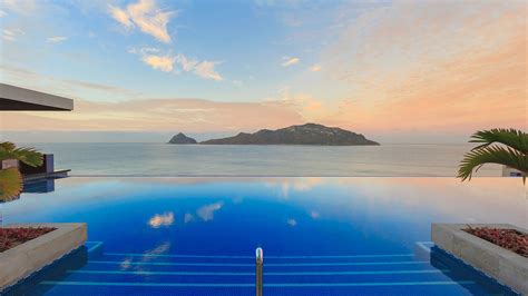 The 12 Best Hotel Pools in the World | Marriott Bonvoy Traveler