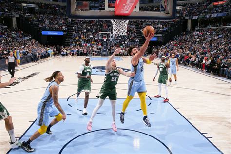 Grizzlies vs. Bucks photos 12.15.22 Photo Gallery | NBA.com