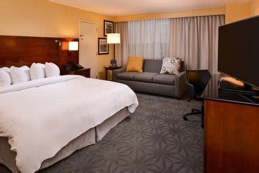 Hotel near Buffalo and Niagara Falls | Buffalo Marriott Niagara