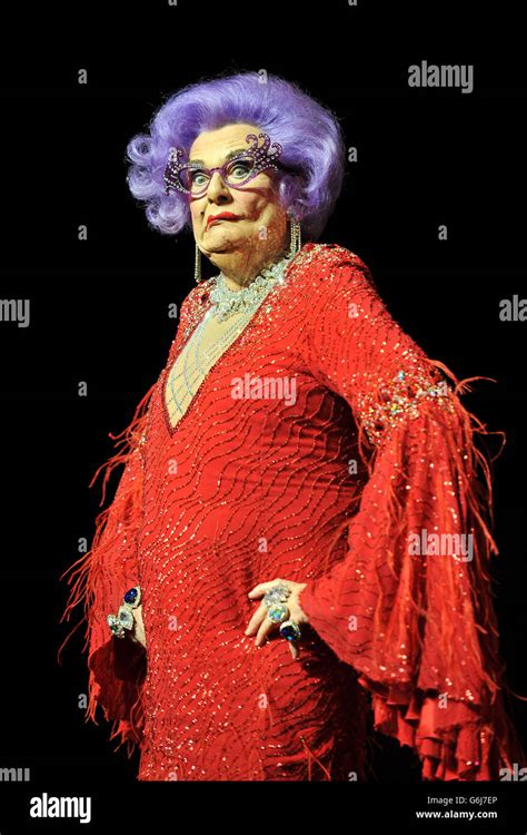 Barry Humphries' Farewell Tour announcement - London Stock Photo - Alamy