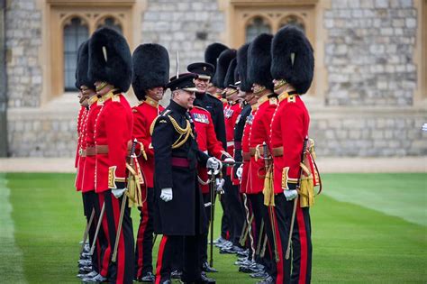 Le duc d’York et le régiment des grenadiers – Noblesse & Royautés