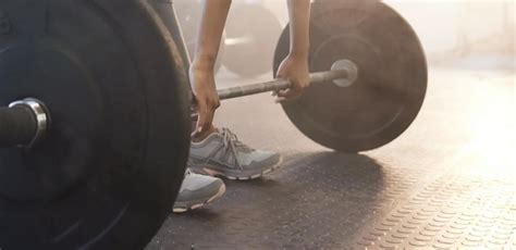 Stiff Leg Deadlift: How To + (video) | Baller Circuit