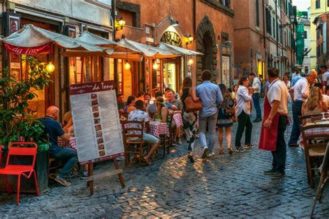 Trastevere Nightlife Stock Photos, Pictures & Royalty-Free Images - iStock