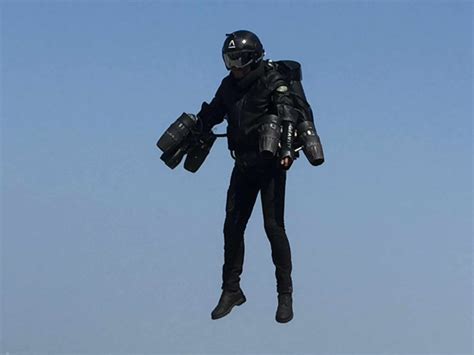 Gravity Jet Suit Flight experiences now and Future Racing Events | NextBigFuture.com