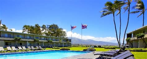 Maui Hilton To Be Island's First, But It Started With This "Terrible Hotel" - Beat of Hawaii