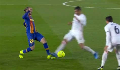 Video: Casemiro red card Real Madrid vs Barcelona