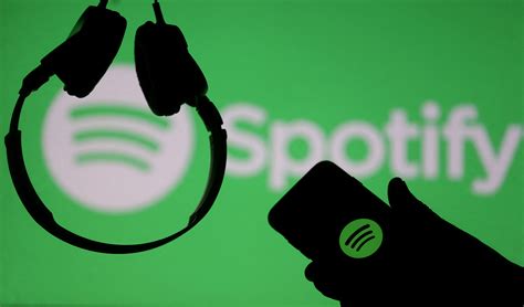 Spotify stock sinks on weaker-than-expected first quarter subscriber numbers | Reuters