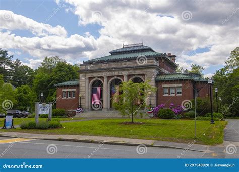 Lawrence Library, Pepperell, MA, USA Stock Photo - Image of tour, plaza ...