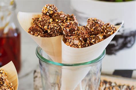 Smoky Mushroom Popcorn - Snacktime is here