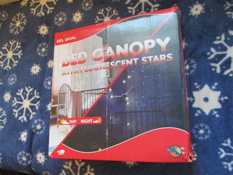 Missy's Product Reviews : Bed canopy with fluorescent stars