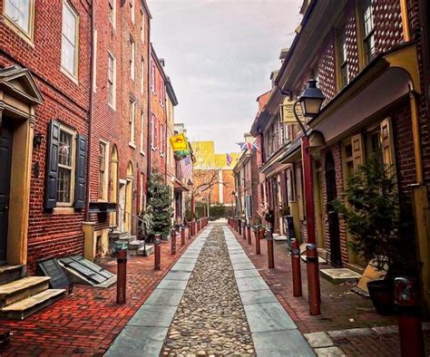 Philadelphia Landmarks and Top Instagram Spots - Only By Land