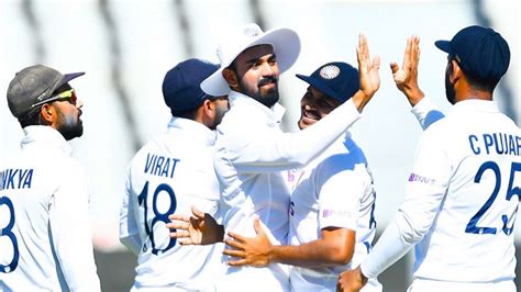 IND vs SA 3rd Test 2021–22 Highlights of Day 3: India Strike Late To ...