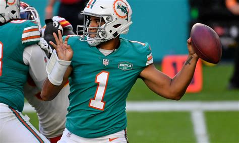 Tua Tagovailoa delivers an impressive performance versus Atlanta Falcons