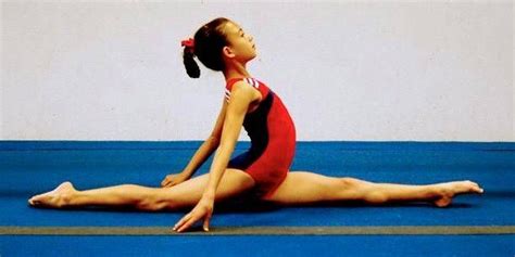 How Can You Learn to Do the Splits? | How to do splits, Gymnastics skills, Gymnastics