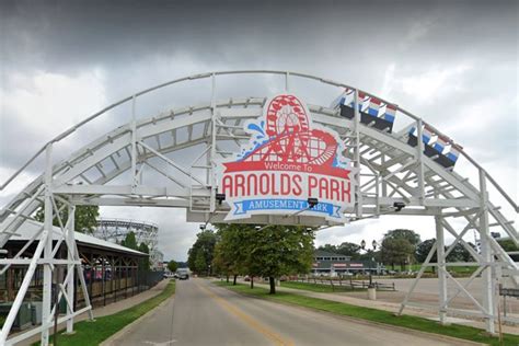 Arnolds Park Amusement Park Sets New Opening Date