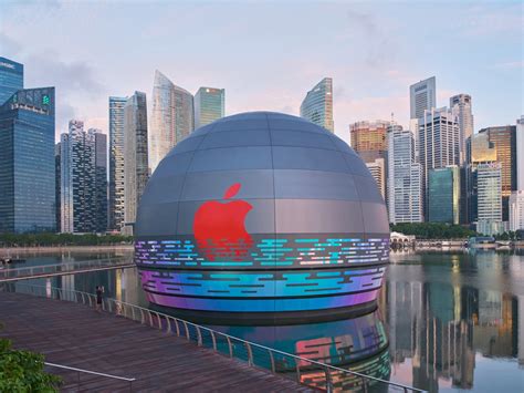 apple's floating, spherical store at marina bay sands, singapore ...