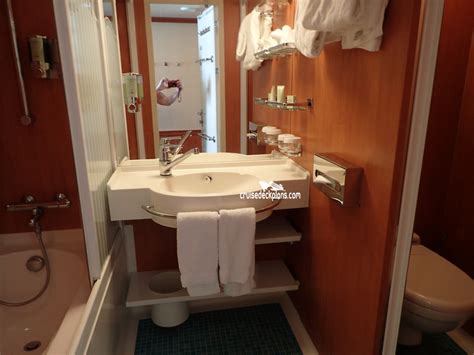 Norwegian Jade Mini-Suite Stateroom