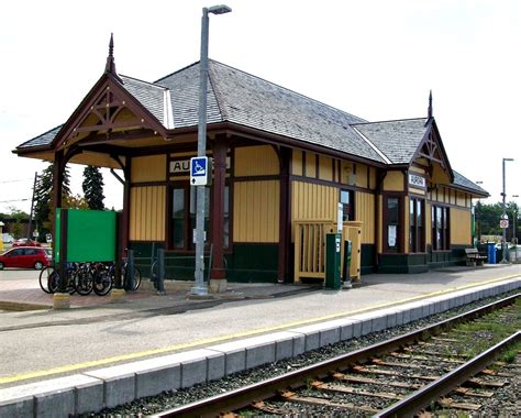 Small Town Ontario .... Aurora Train Station .... Aurora, … | Flickr