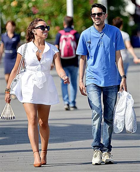 Magician Dynamo makes a rare appearance with his wife Kelly on a day out in London - Irish ...