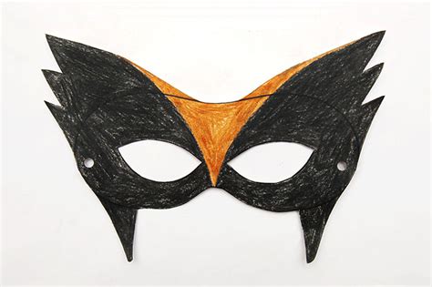 Superhero Masks | Kids' Crafts | Fun Craft Ideas | FirstPalette.com