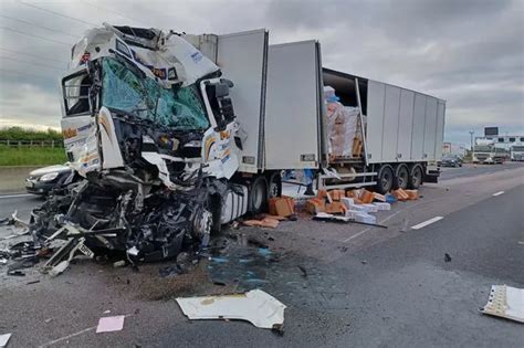 Huge delays on M6 after crash involving four lorries and tanker - Liverpool Echo