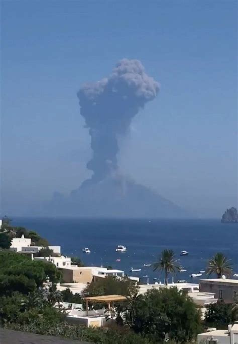 Stromboli: Another spectacular volcano eruption on the Aeolian island off Sicily - ABC News